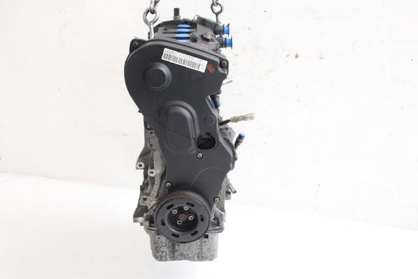 Ölfilterstutzen Fiat DOBLO Cargo 263 55231524 55236722 263A4000 1,6 66 KW 90 PS gebraucht 1