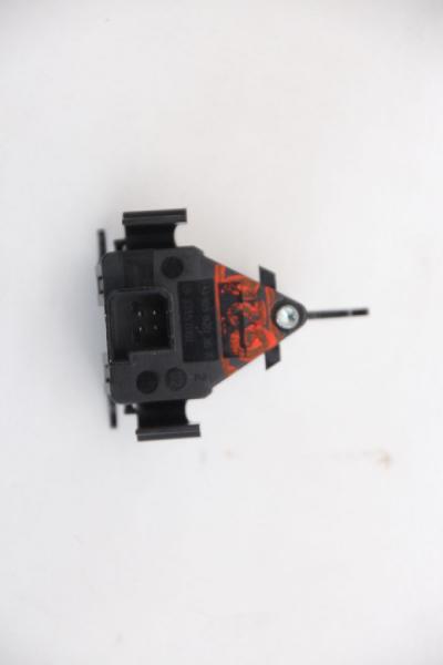 Schalter Warnblink 1698203610 Mercedes B-KLASSE W245