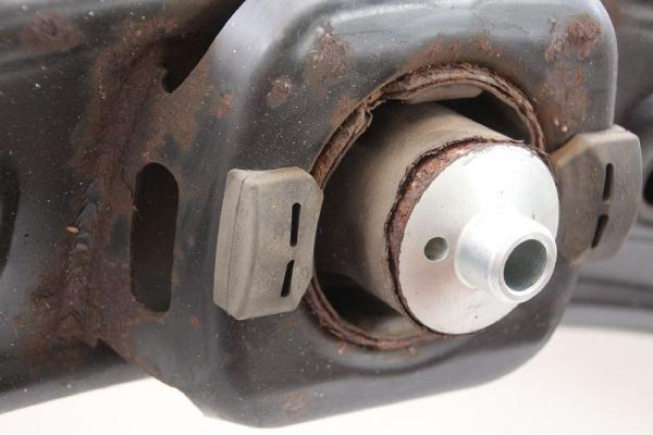 Achse hinten 1693500100 Mercedes B-KLASSE W245