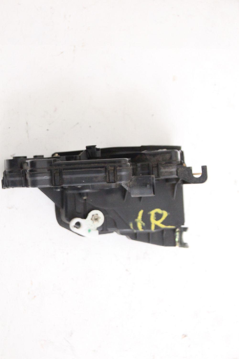 Türschloß hinten rechts 51227011246 BMW 3er E46
