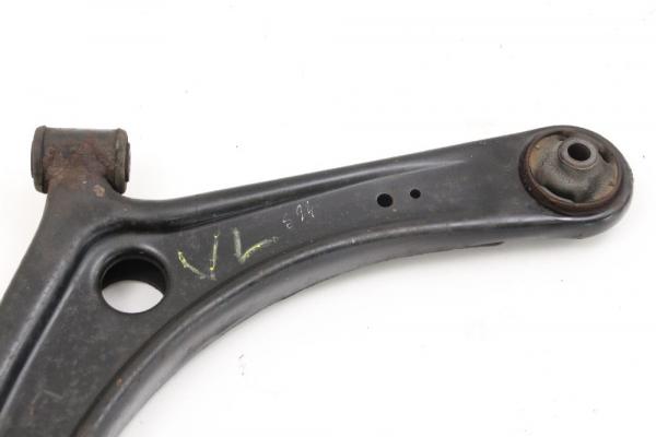 Querlenker vorn links 4013A009 Mitsubishi LANCER 8 CX