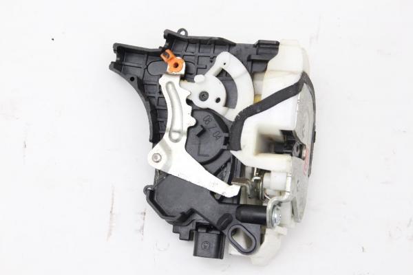 Türschloß vorn rechts 5715A424 Mitsubishi LANCER 8 CX