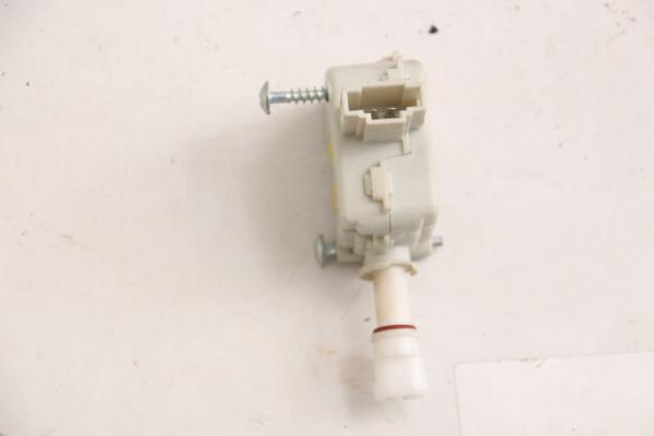 Stoßstange vorn VW POLO Classic 6K5807221B 02-1997 gebraucht 1