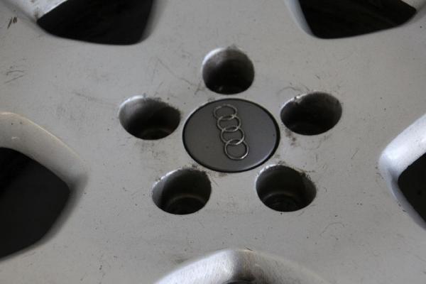 Felge Alu/Leichtmetall hinten rechts 8L0601025N Audi A3 8L