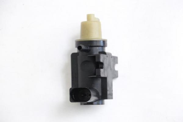 Unterdruckventil 702184010 Audi A4 Avant 8D B5