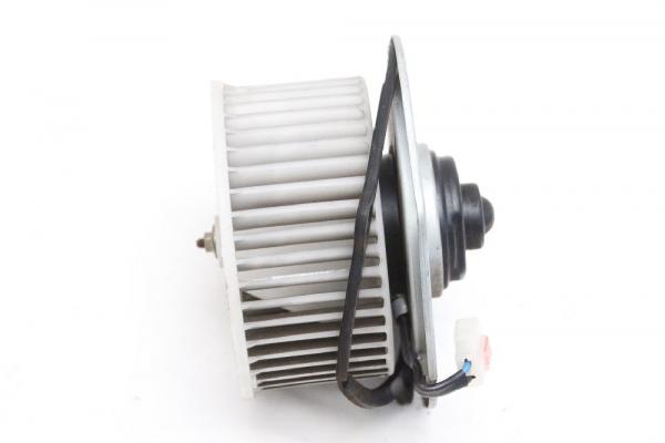Heizgebläsemotor DA0161B10 Mazda 121 1 DA