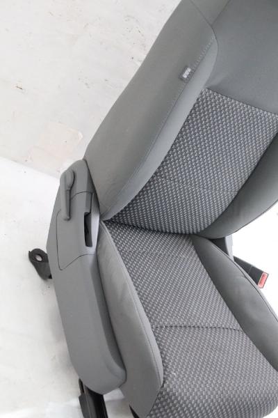 Sitz vorn rechts 1GA701D5AA Dodge AVENGER