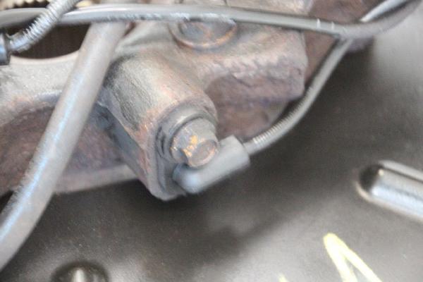 Achsschenkel vorn rechts 5085886AB Dodge AVENGER