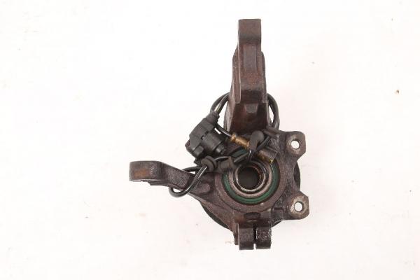 Achsschenkel vorn links 90468577 Opel VECTRA B CC