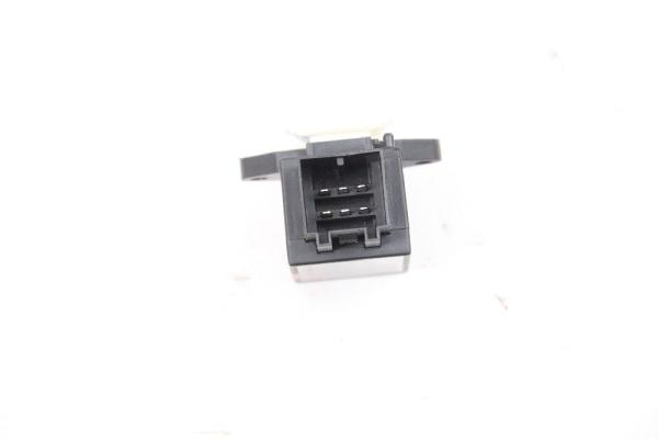 Relais 7L0959772D VW TOUAREG 1 7L