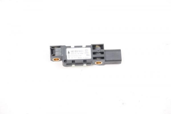 Airbag Sensor hinten rechts 4B0959643E VW TOUAREG 1 7L