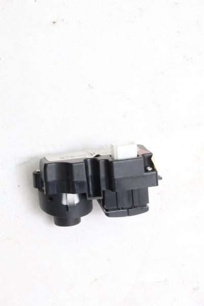 Schalter Radiobedienung 283955X00C Nissan NAVARA D40