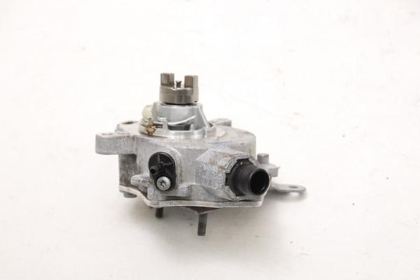 Vakuumpumpe CM5G2A451GB Ford FIESTA 7 HJ