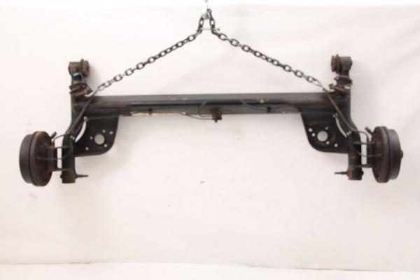 Achse hinten 4651062J01 Suzuki SWIFT 3 MZ