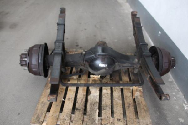 Achse hinten MC870526 Mitsubishi CANTER 4 FE