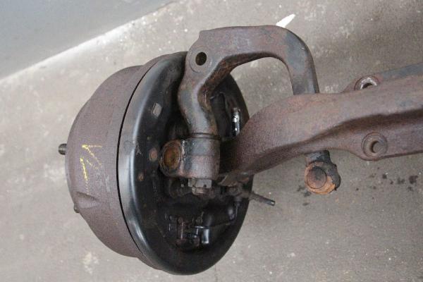 Achse vorn 015 Mitsubishi CANTER 4 FE