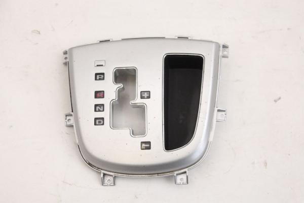Schaltknüppelhaube 846402B150S4 Hyundai SANTA FE 2 CM