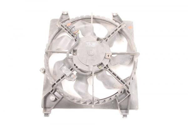 Ventilator (am Kühler) 977302B200 Hyundai SANTA FE 2 CM