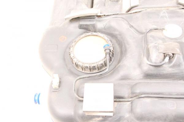 Kraftstofftank 311002B000 Hyundai SANTA FE 2 CM