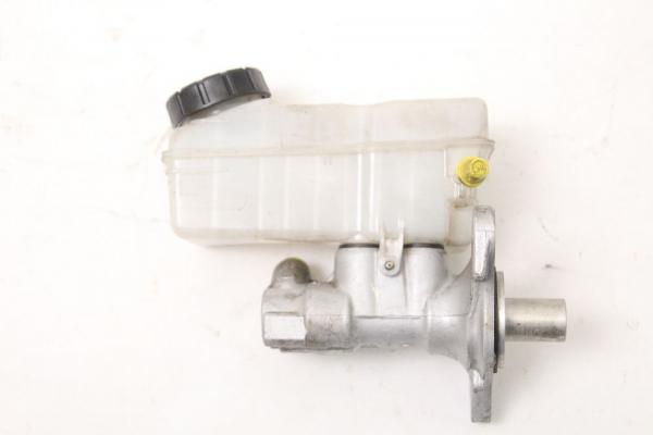 Hauptbremszylinder 460111938R DACIA SANDERO 2
