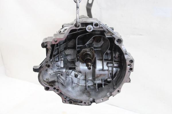 Getriebe 5 Gang 012300061E VW PASSAT Variant 3B