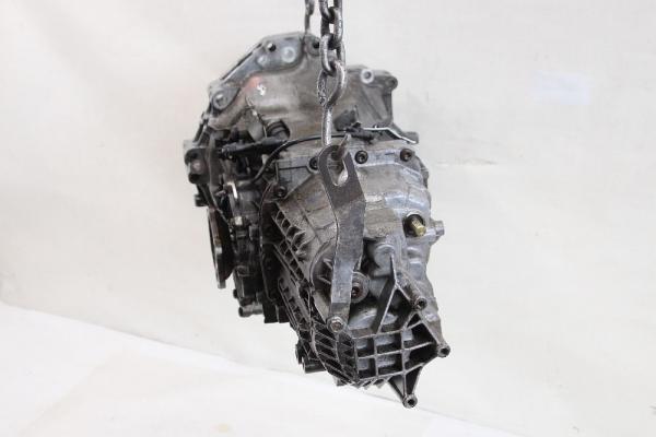 Getriebe 5 Gang 012300061E VW PASSAT Variant 3B