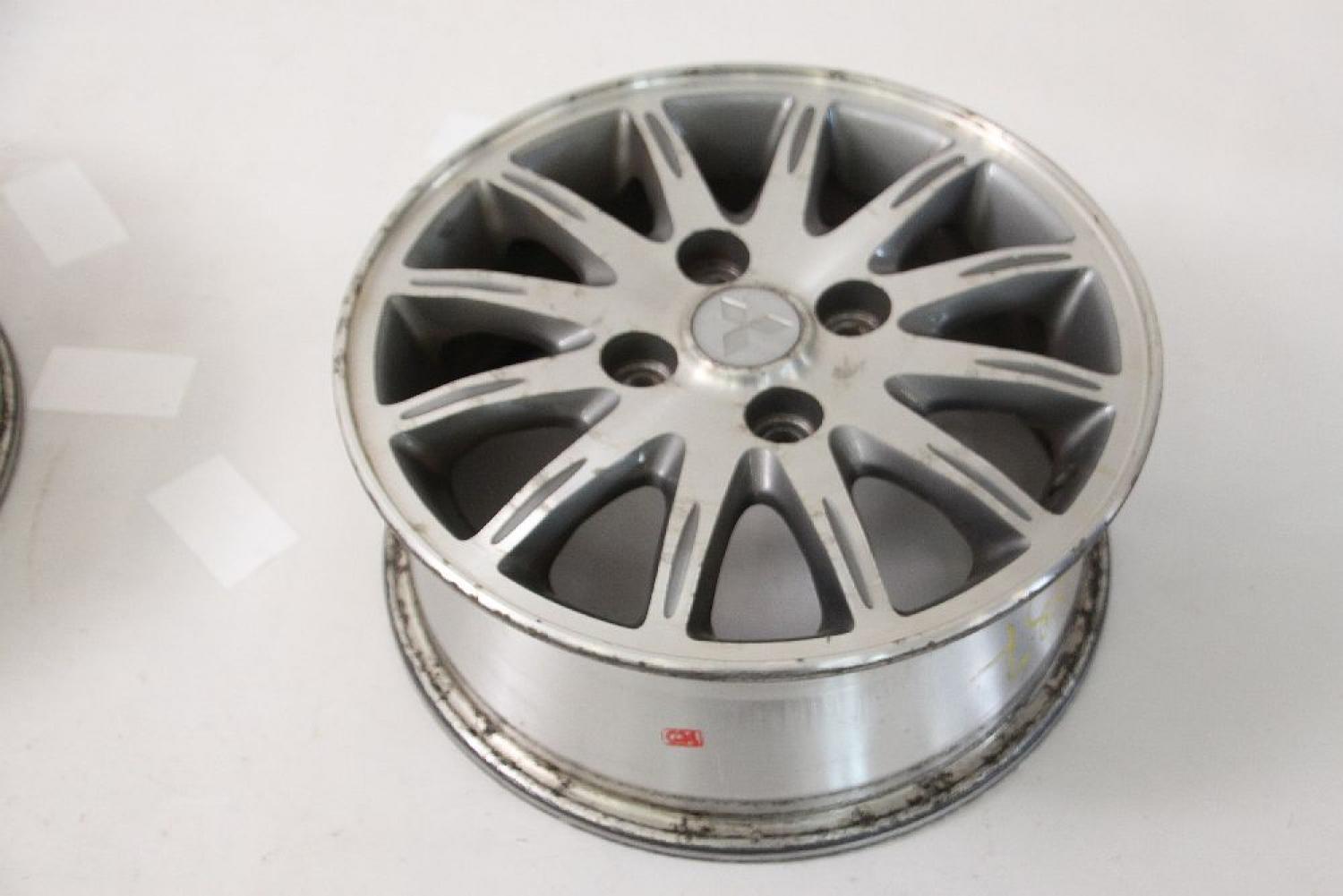 Felge Alu/Leichtmetall hinten rechts MR911488 Mitsubishi CARISMA 2 DA
