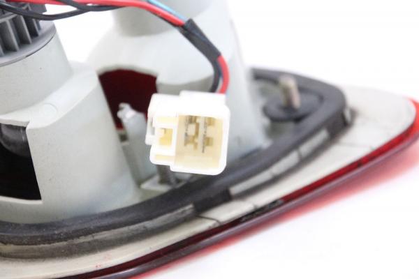 Rückleuchte links innen MR485473 Mitsubishi CARISMA 2 DA