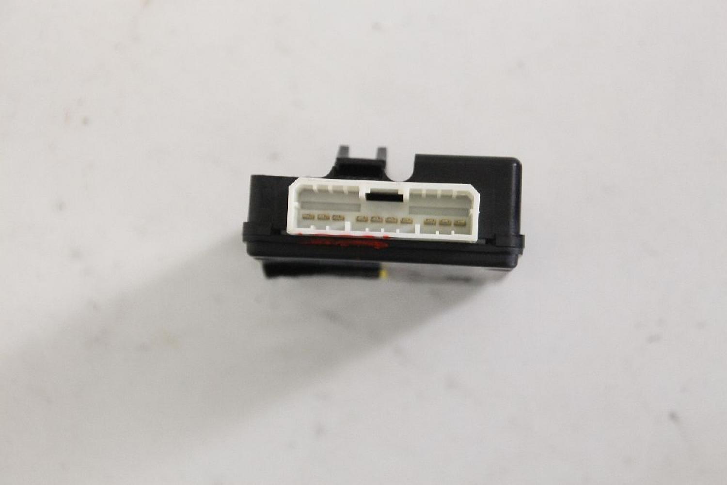 Steuergerät Karosserie 44249940 Mitsubishi CARISMA 2 DA