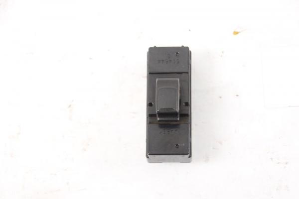 Schalter Fensterheber hinten rechts 8974007540 Isuzu D MAX I RODEO