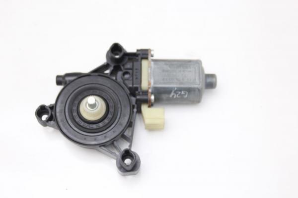 Fensterheber-Motor vorn rechts 0130822717 VW GOLF SPORTSVAN