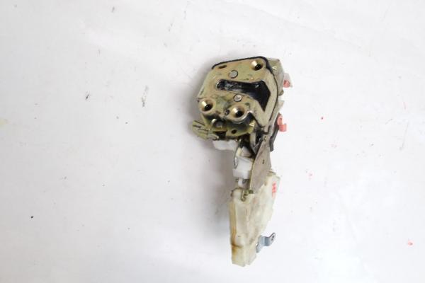 Türschloß hinten links 82553BM760 Nissan ALMERA 2 N16