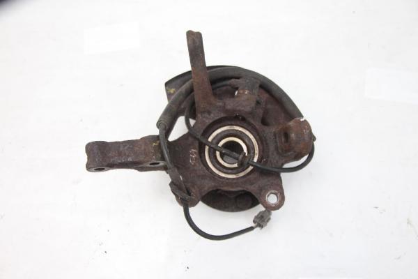 Achsschenkel vorn rechts 400144M400 Nissan ALMERA 2 N16