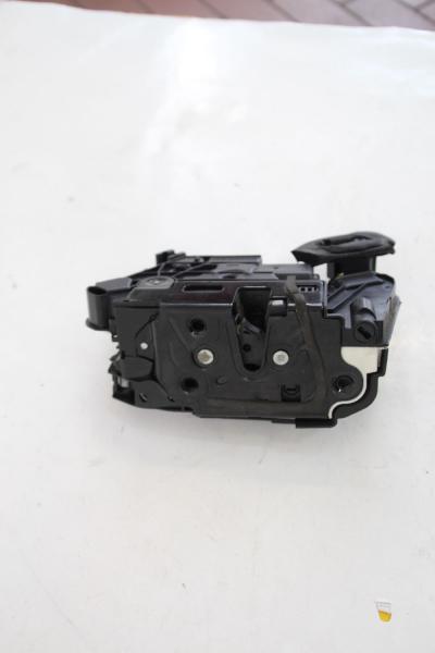Türschloß vorn rechts 5K1837016E VW GOLF 6 CABRIOLET 517