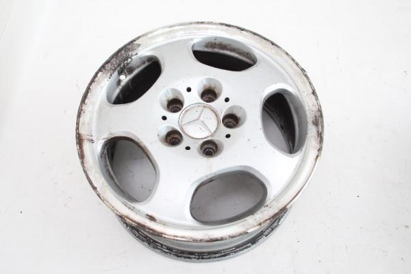 Felge Alu/Leichtmetall hinten links 2104011302 Mercedes E-KLASSE S210