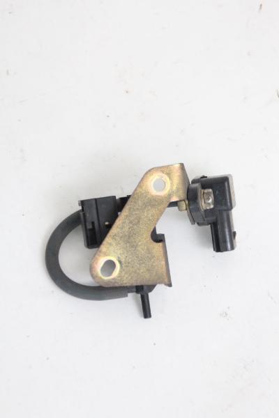 Unterdruckventil E1T10372 Mazda XEDOS 9 TA