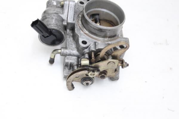 Drosselklappenstutzen KL1C13640 Mazda XEDOS 9 TA