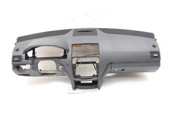 Armaturenbrett 2046803787 Mercedes C-KLASSE S 204