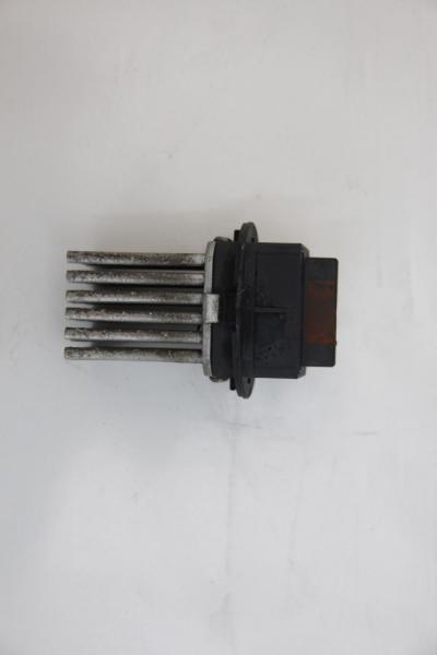 Heizgebläsevorwiderstand 2048707710 Mercedes C-KLASSE S 204