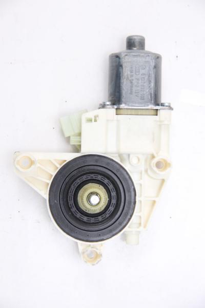 Fensterheber-Motor vorn rechts 2048200242 Mercedes C-KLASSE S 204