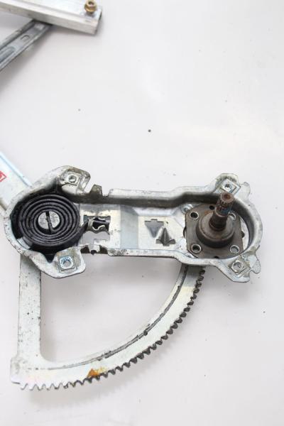 Fensterheber mechanisch vorn rechts 1247201846 Mercedes E-KLASSE S124