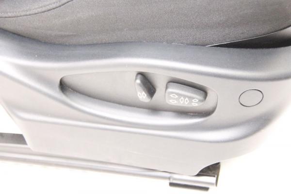 Sitz vorn rechts 52103421838 BMW X3 E83
