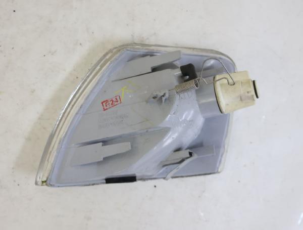 Blinker vorn rechts 3B0953042C VW PASSAT Variant 3B