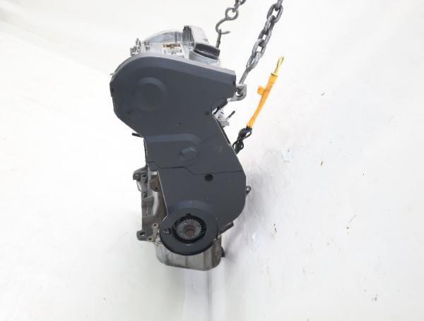 Motor Benzin Einspritzer 058103021E VW PASSAT Variant 3B