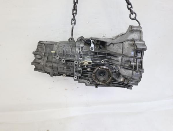 Getriebe 5 Gang 012301103T VW PASSAT Variant 3B