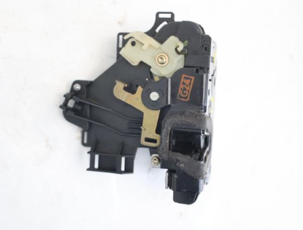 Türschloß vorn rechts 3B1837016BR VW POLO 4 9N