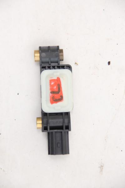 Airbag Sensor links 8E0959643B Seat EXEO ST