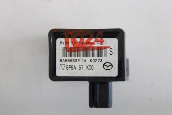 Airbag Sensor hinten rechts GP9A57KCO Mazda CX 7