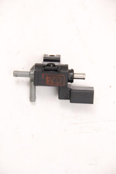 Unterdruckventil 70047004 Seat ALTEA 5P1