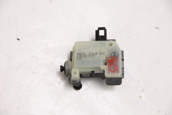 Stellmotor ZV Tankklappe 2038201997 Mercedes A-KLASSE W169